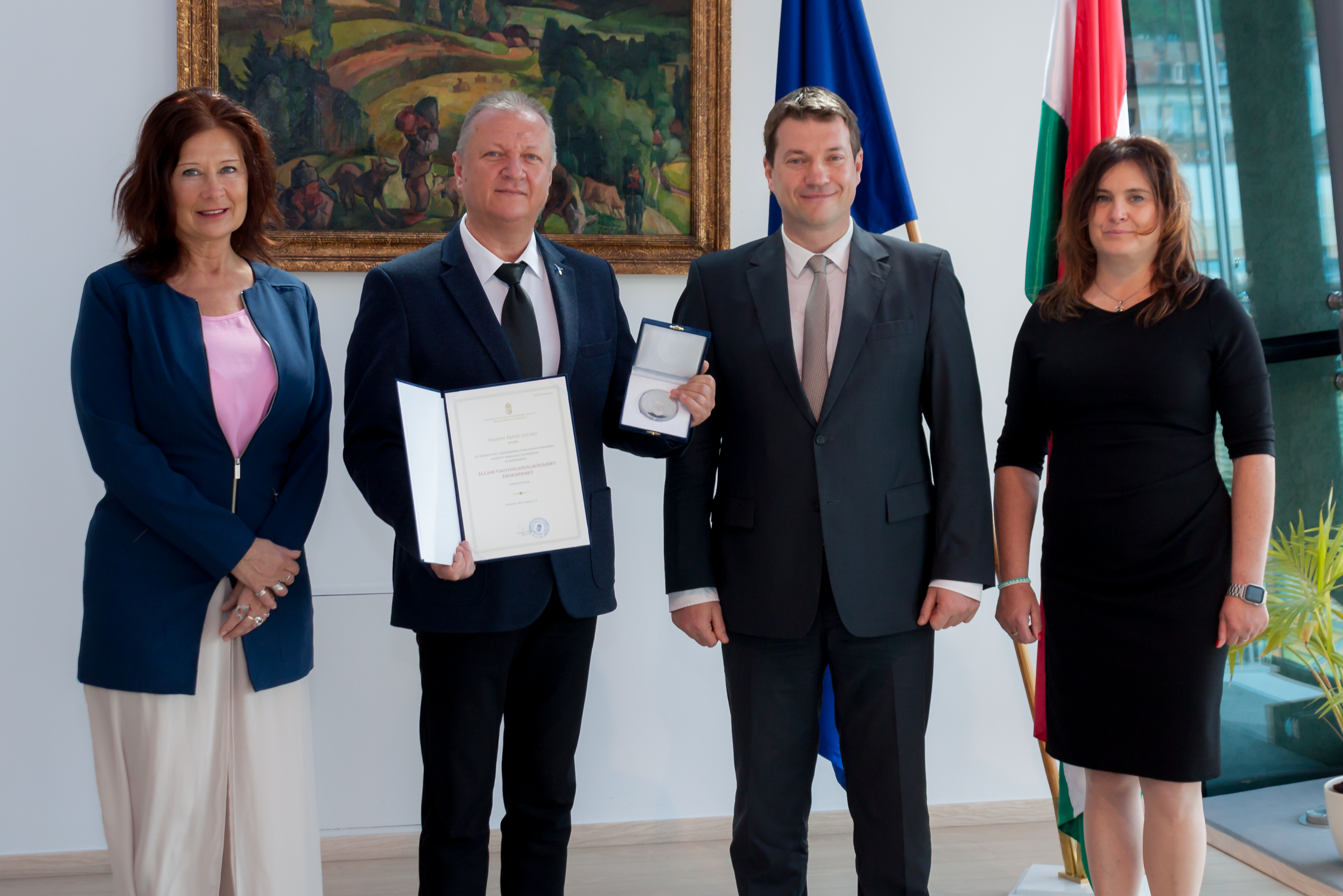 Ministerial recognition for Árpád Demény, CEO of Aeroplex Ltd.